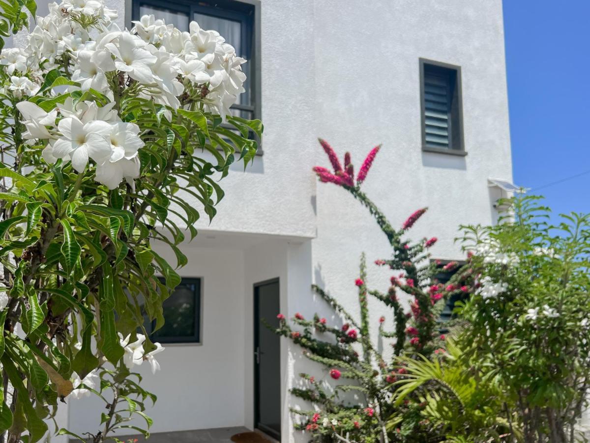 Residence Celestial - Premium 3 Bedrooms Villa With Volcanic Stone Pool Grand Baie Exterior foto