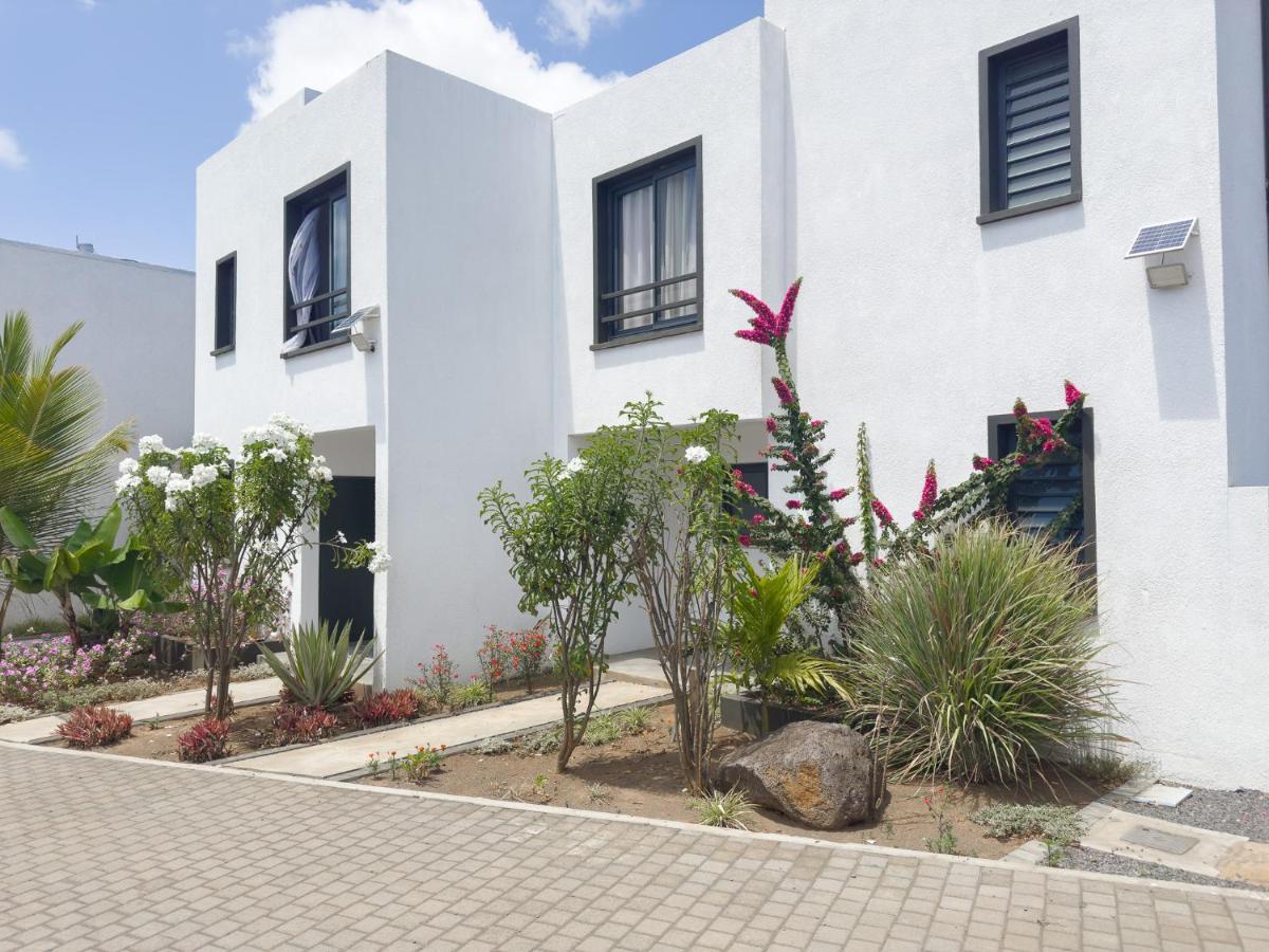 Residence Celestial - Premium 3 Bedrooms Villa With Volcanic Stone Pool Grand Baie Exterior foto